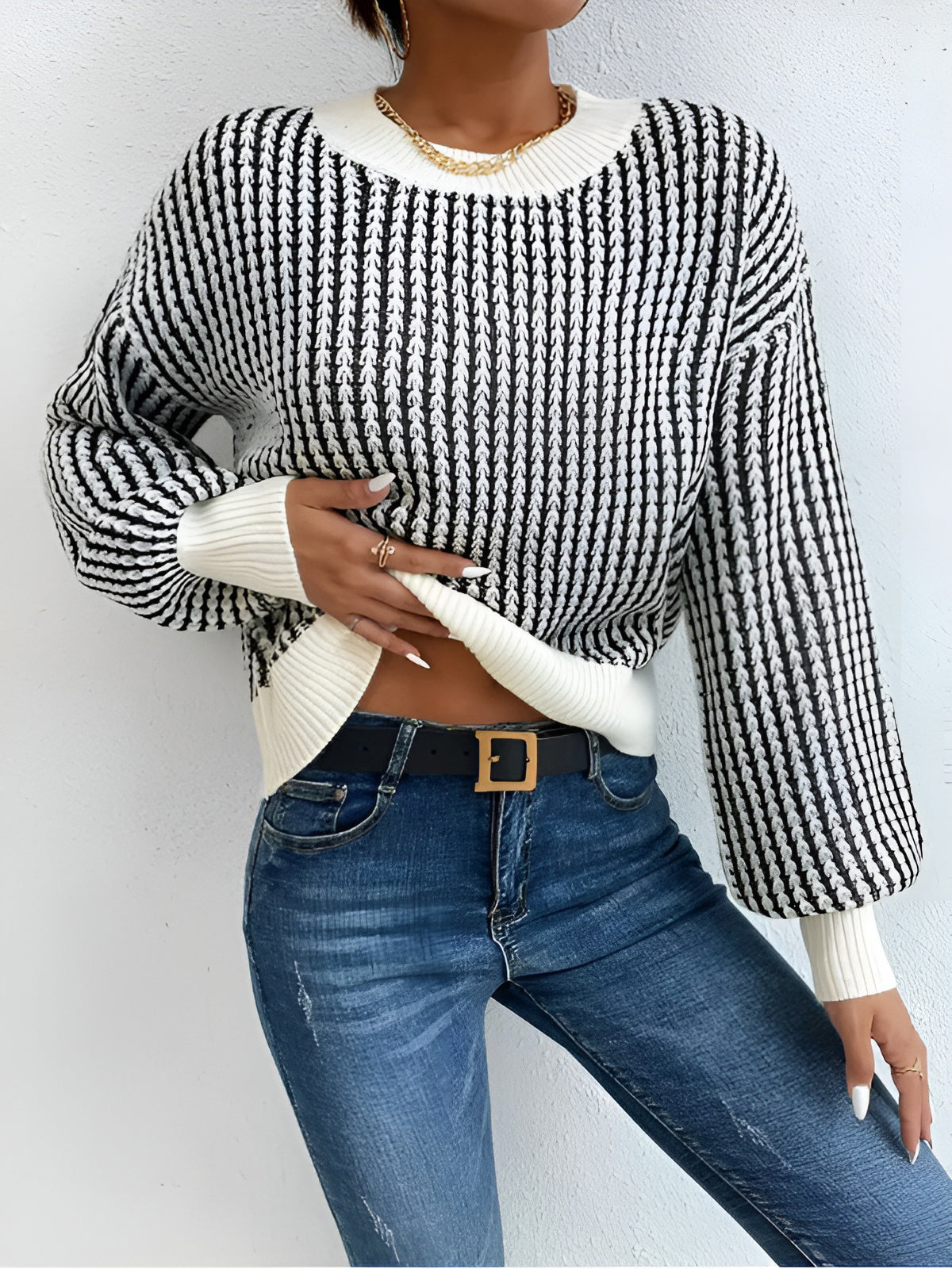 Color Block Exposed Seam Knit Top