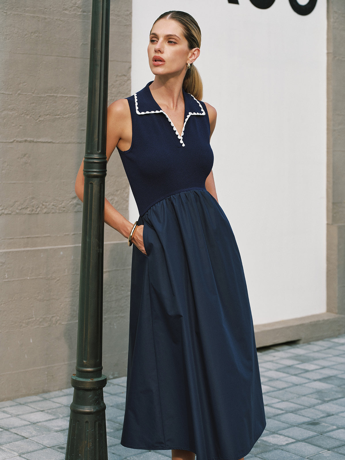 collared sleeveless maxi dress Sleeveless collared pocketed maxi dress - Blue