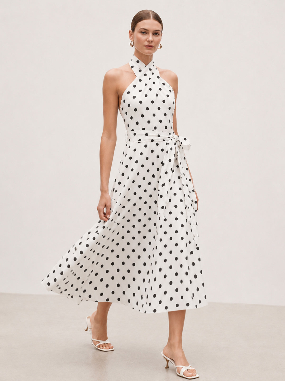 polka dot belted halter dress Carolina Herrera Belted Halter-neck Polka-dot Cotton-blend Twill Midi Dress - Women - Navy Dresses