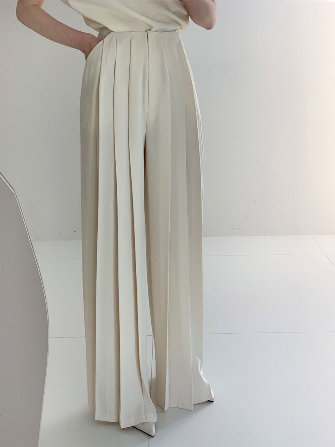 Pleated High Waist Wide Leg Pants – COMMENSE