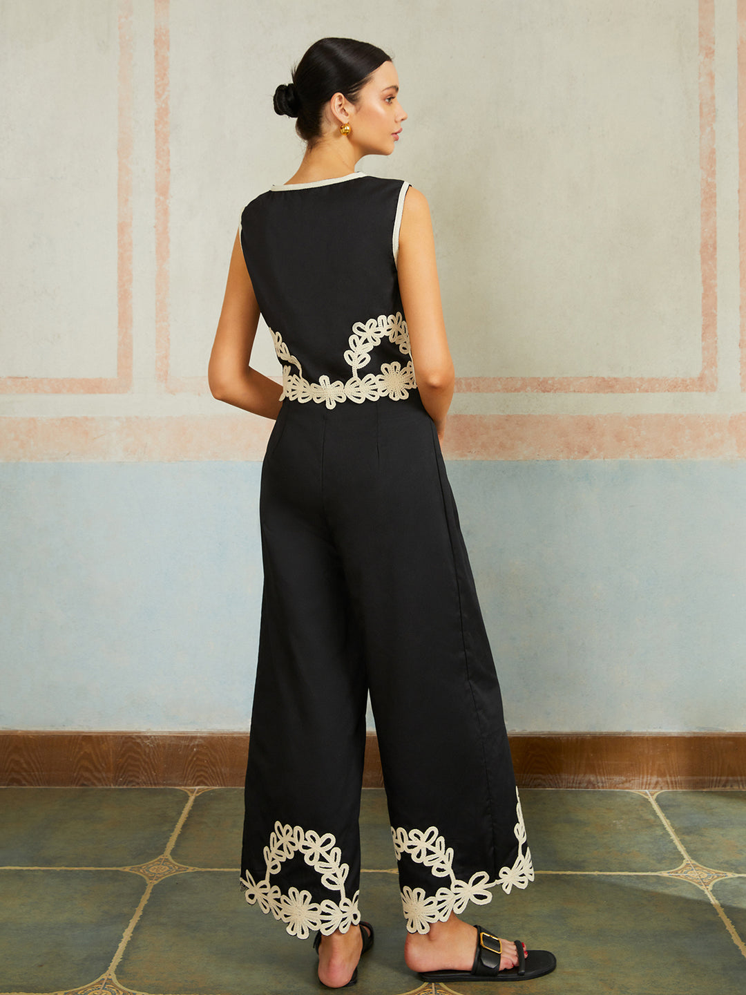 セットアップ Material Switching ZIPPO pants 黒 Casual Embroidery Sleeveless Zipper Pants Set – COMMENSE
