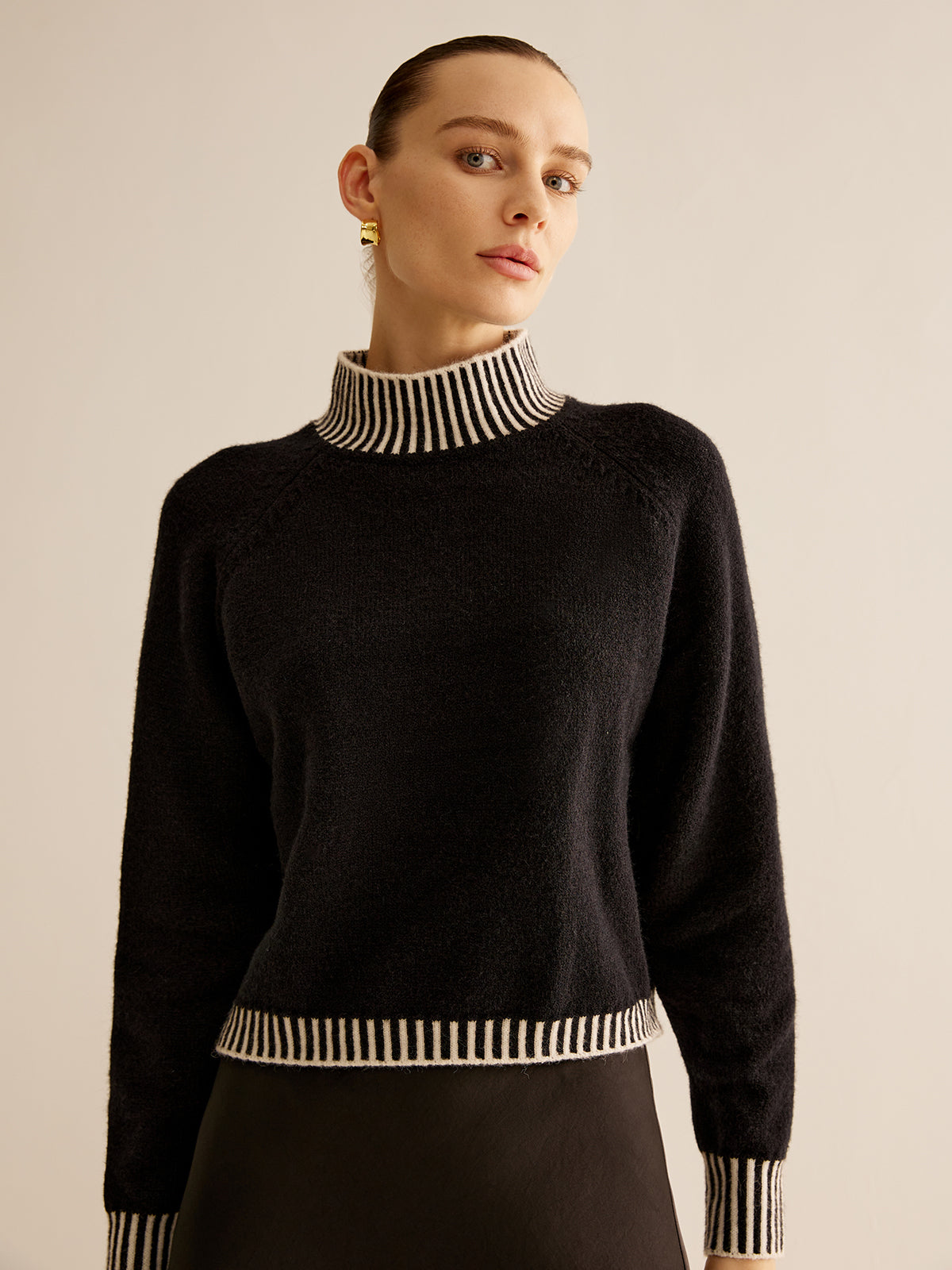 &Merci - Contrast Stitch Mock Neck Sweater Vest