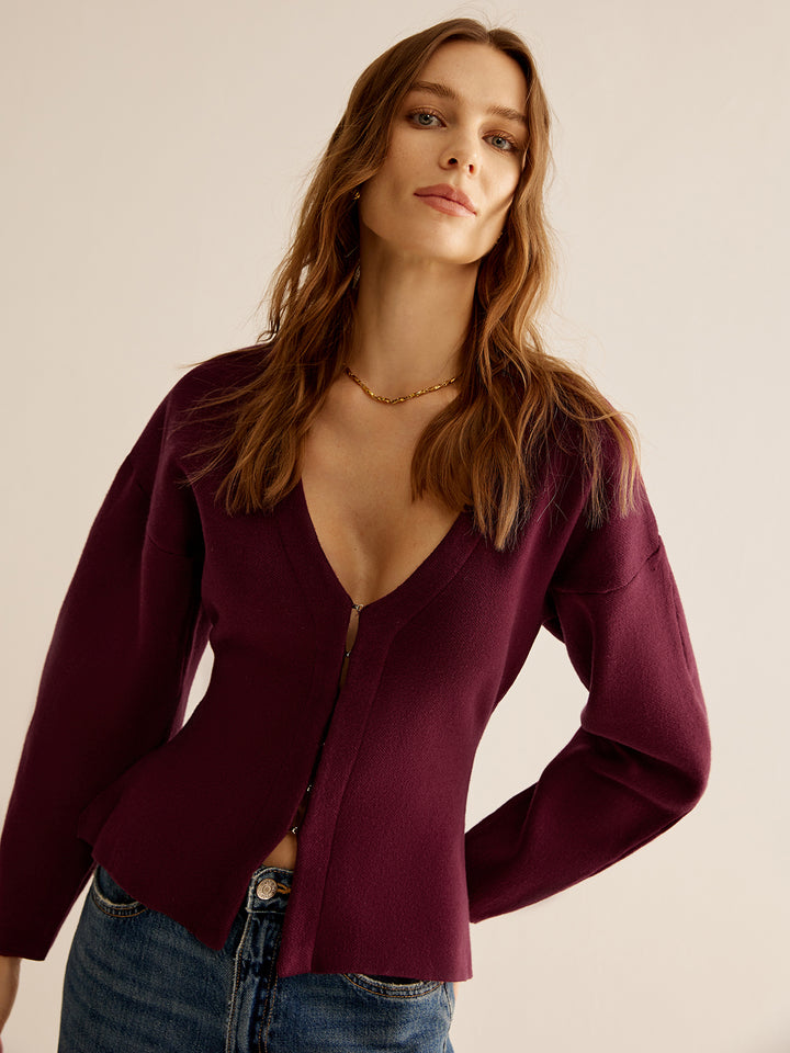 V-Neck Versatile Slim Fitted Cardigan – COMMENSE