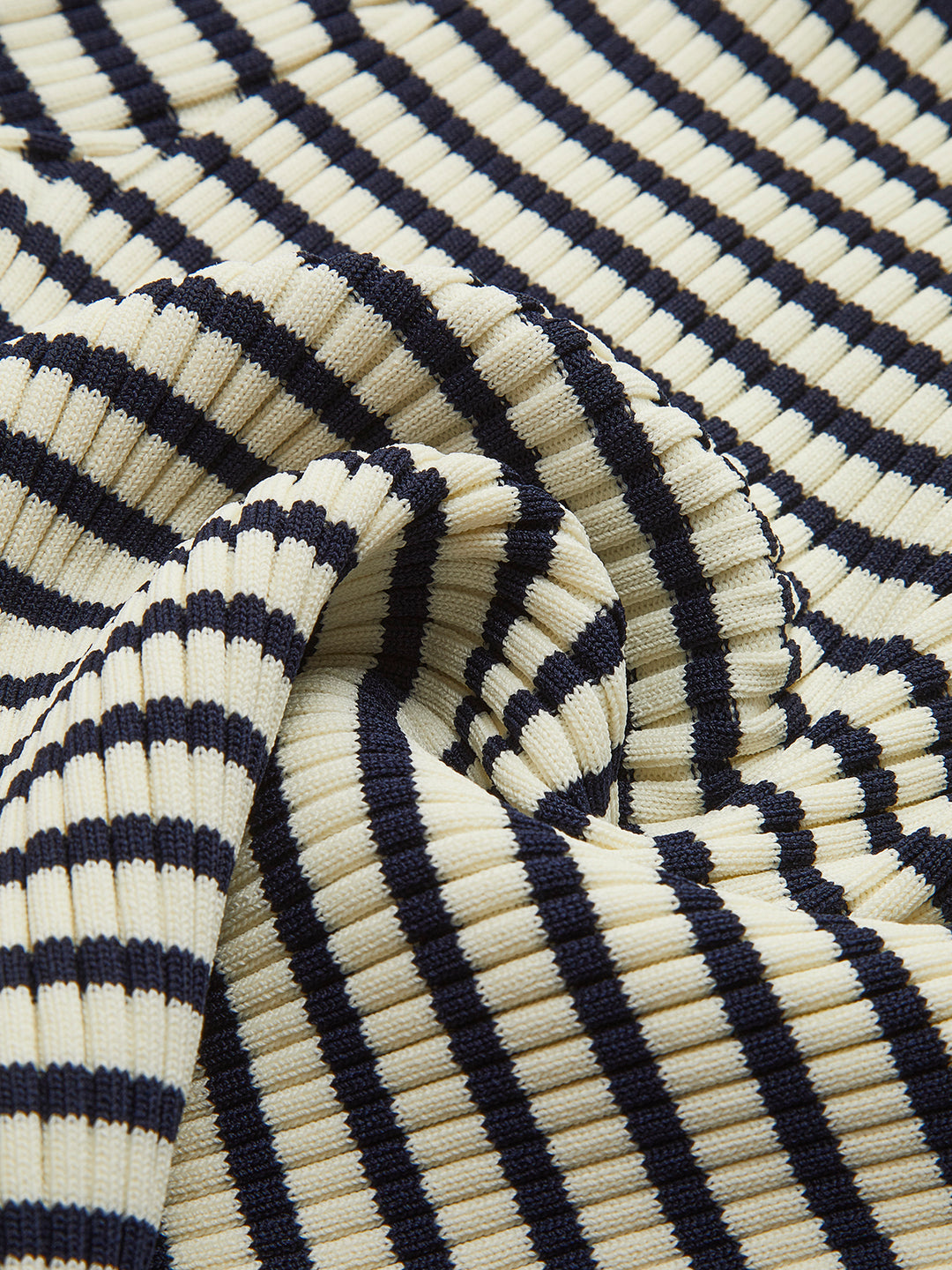 Striped Ruffle-Sleeve Knit Top | COMMENSE