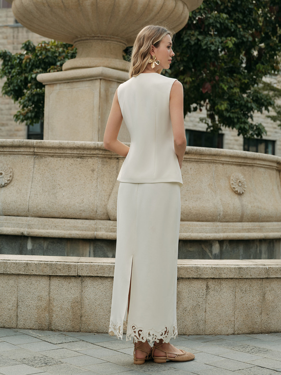 Embroidered Button Detail Vest – COMMENSE
