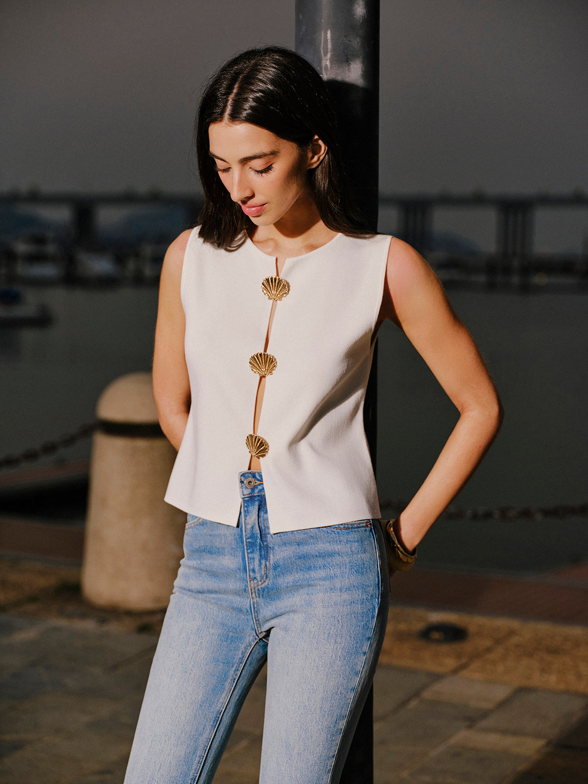 Button Top Shell Shell Button Detail Sleeveless Top | COMMENSE