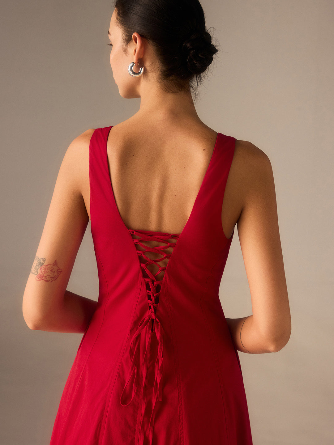 Cotton Maxi Dress with Lace-Up Back | COMMENSE