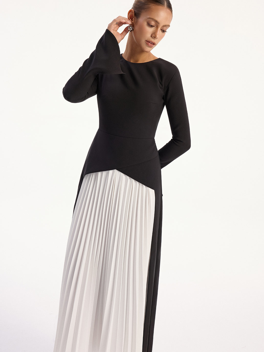 two tone pleated dress Two-Tone Sleeveless Pleated Short Dress