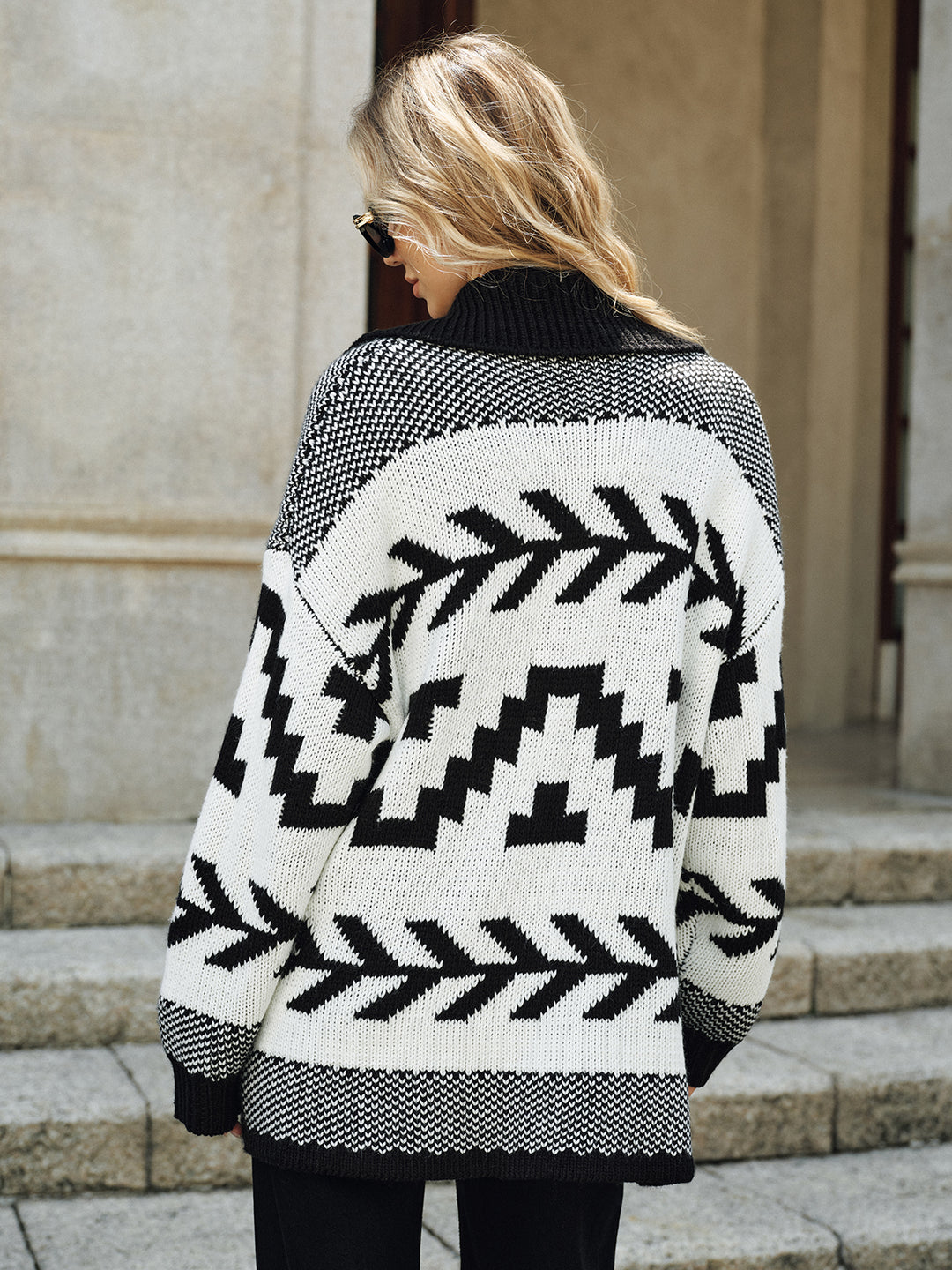Geometric Pattern Collared Knit Cardigan without Belt | COMMENSE