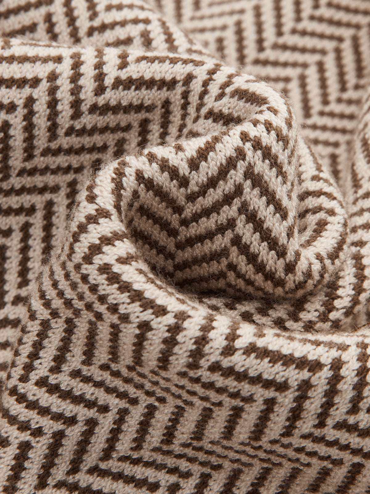 Herringbone Color Block Turtleneck Knit Top | COMMENSE