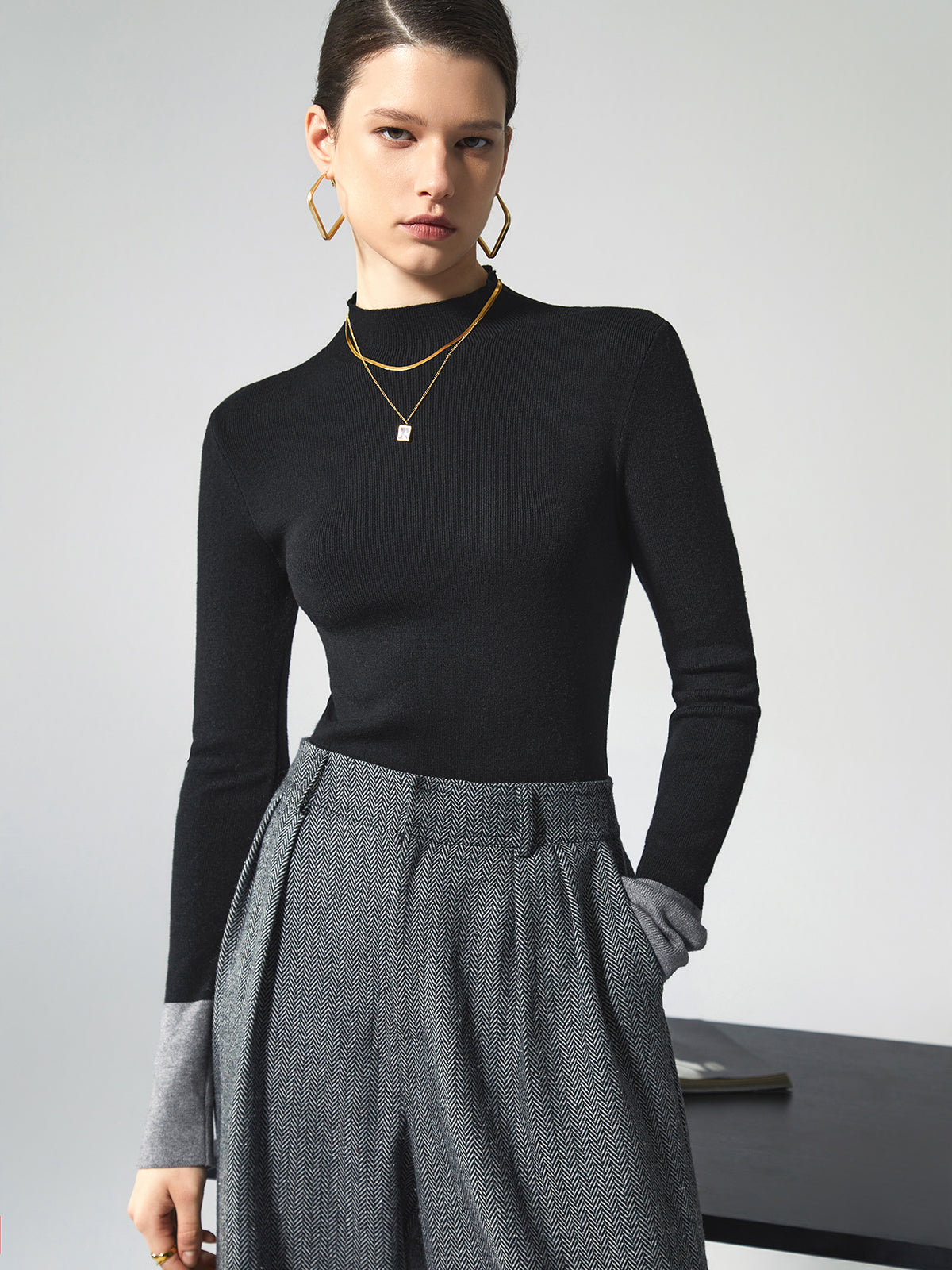 Long Sleeve Contrast Cuff Knit Top – COMMENSE